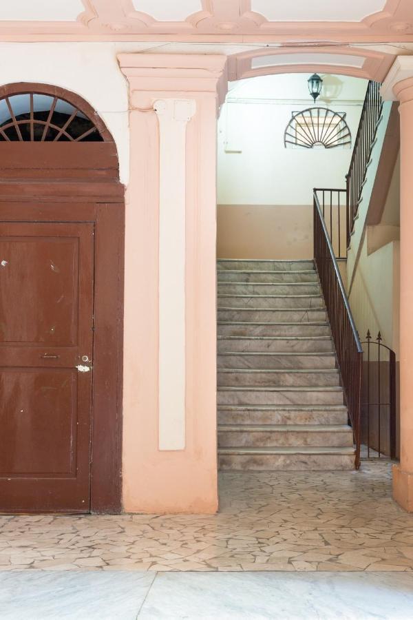Art Inn Centro Napoli Eksteriør bilde